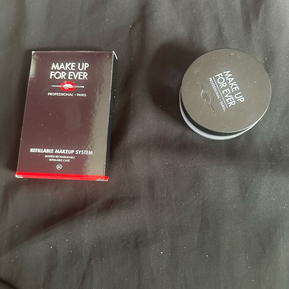 Makeup forever setting powder and REFILLABLE MAKEUP SYSTEM